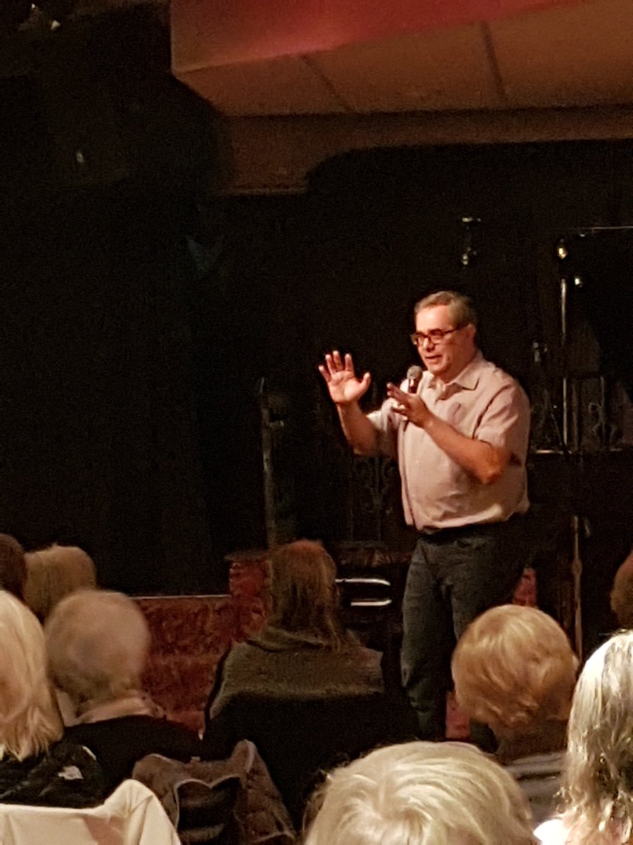 Amerikps's tweet photo. Dr. Brolo @agbrolo presenting at Cafe scientifiqué "Nanomedicine: Fighting Cancer with Precious Metals" #uvicscience #uvic #nanomaterials https://t.co/a7bZPdyPBZ