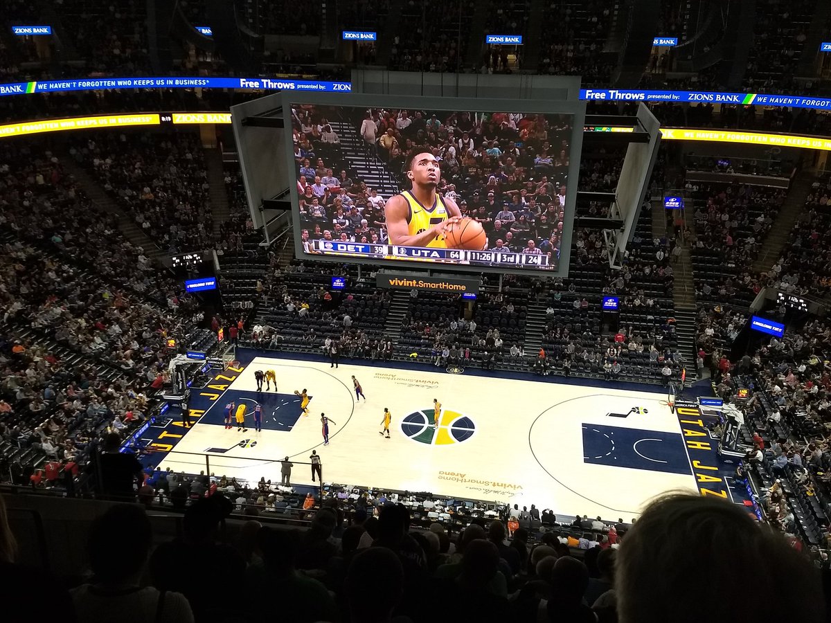 m_bowe's tweet image. What to do while waiting for football?