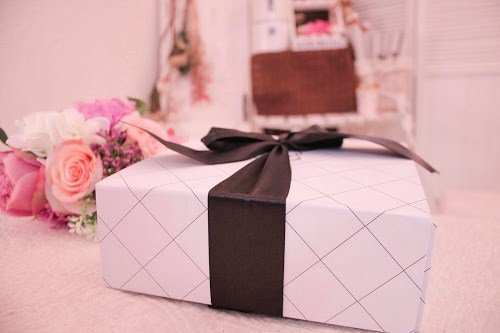 Girly Drop オシャレな無料画像 در توییتر ブラックリボンが上品な 組み立て式のギフトボックス T Co Sae0hmvtke ギフトボックス ピンク加工 プレゼント ホワイトデー ラッピング リボン オシャレなフリー 写真素材