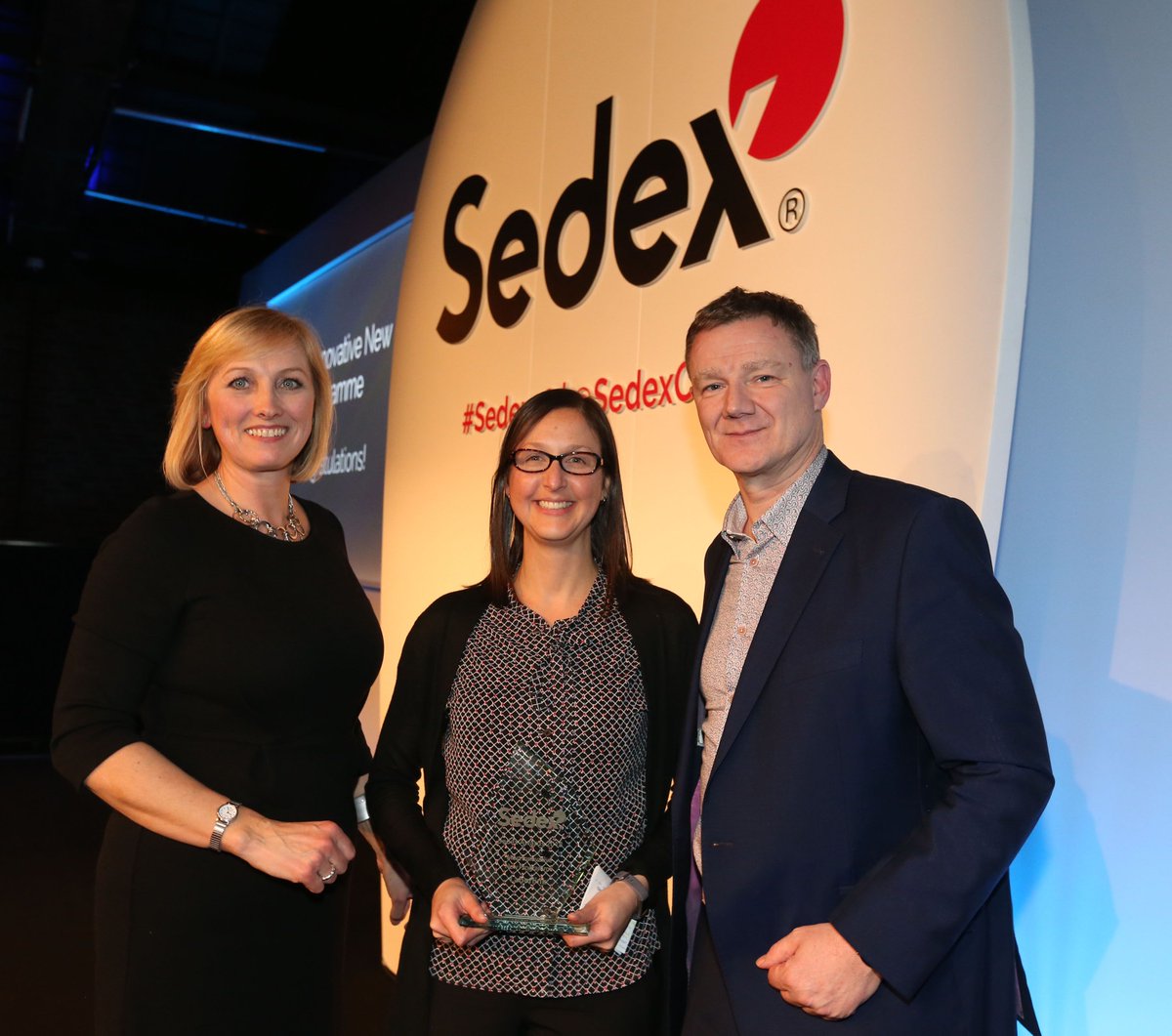 SedexCSR's tweet photo. Huge congratulations to our four Sedex Awards 2018 winners, who last night were presented with their trophies during the awards dinner at #Sedex18. Well done @ClasOhlsonSve @jamescropper @LaborlinkTech &amp; @MDLZ for demonstrating leadership in their respective categories! #winners https://t.co/MQzpswz4g4
