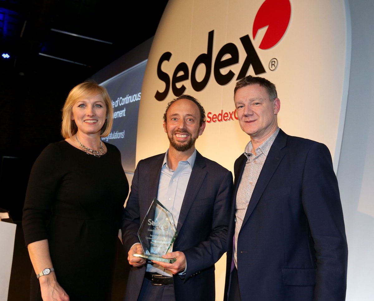 SedexCSR's tweet photo. Huge congratulations to our four Sedex Awards 2018 winners, who last night were presented with their trophies during the awards dinner at #Sedex18. Well done @ClasOhlsonSve @jamescropper @LaborlinkTech &amp; @MDLZ for demonstrating leadership in their respective categories! #winners https://t.co/MQzpswz4g4
