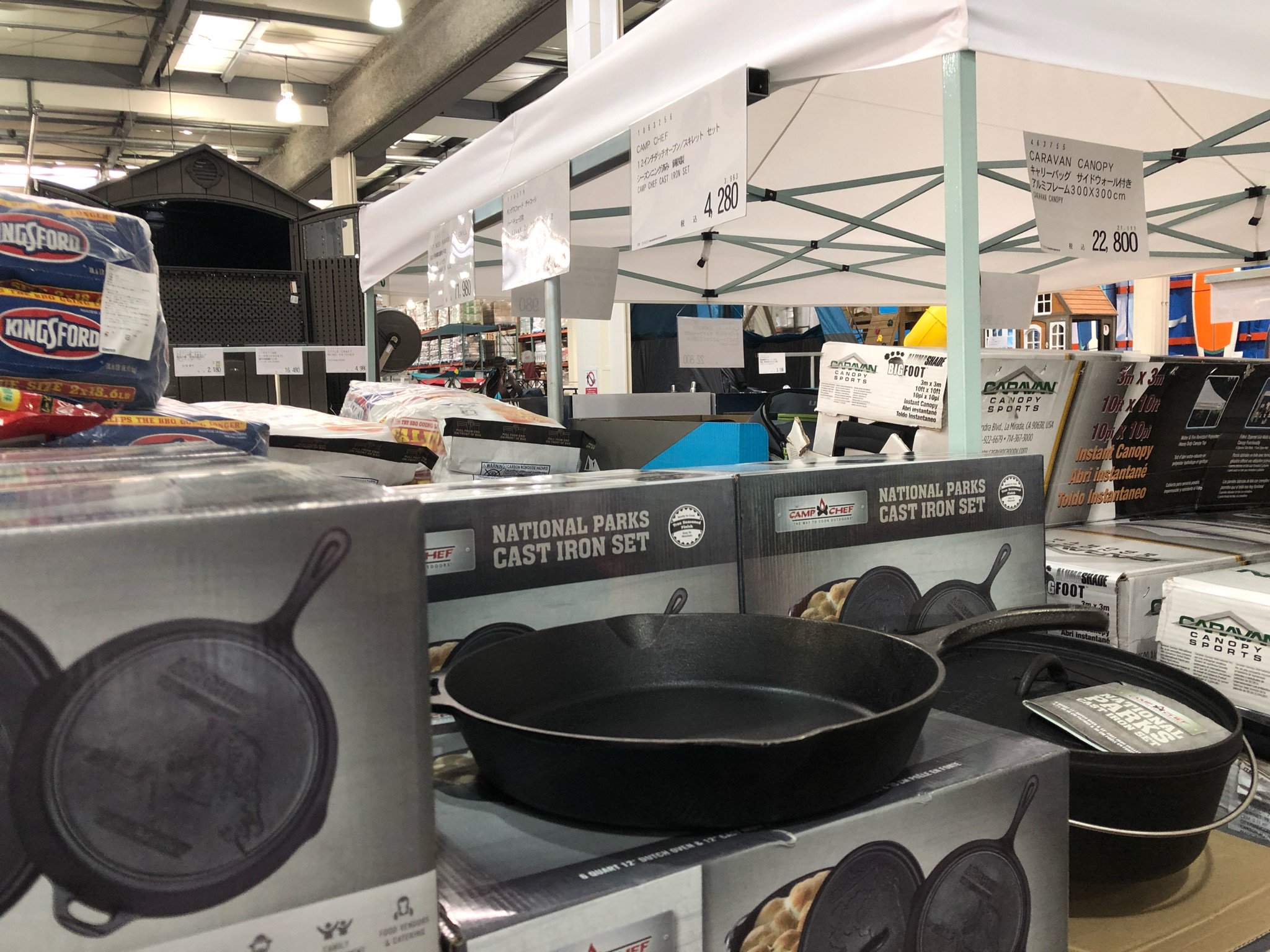 Miz コストコで12インチのダッチオーブンとスキレットのセットが4280円 お安いがゆるキャンには向かない重さ T Co Fdrnupp3a0 Twitter