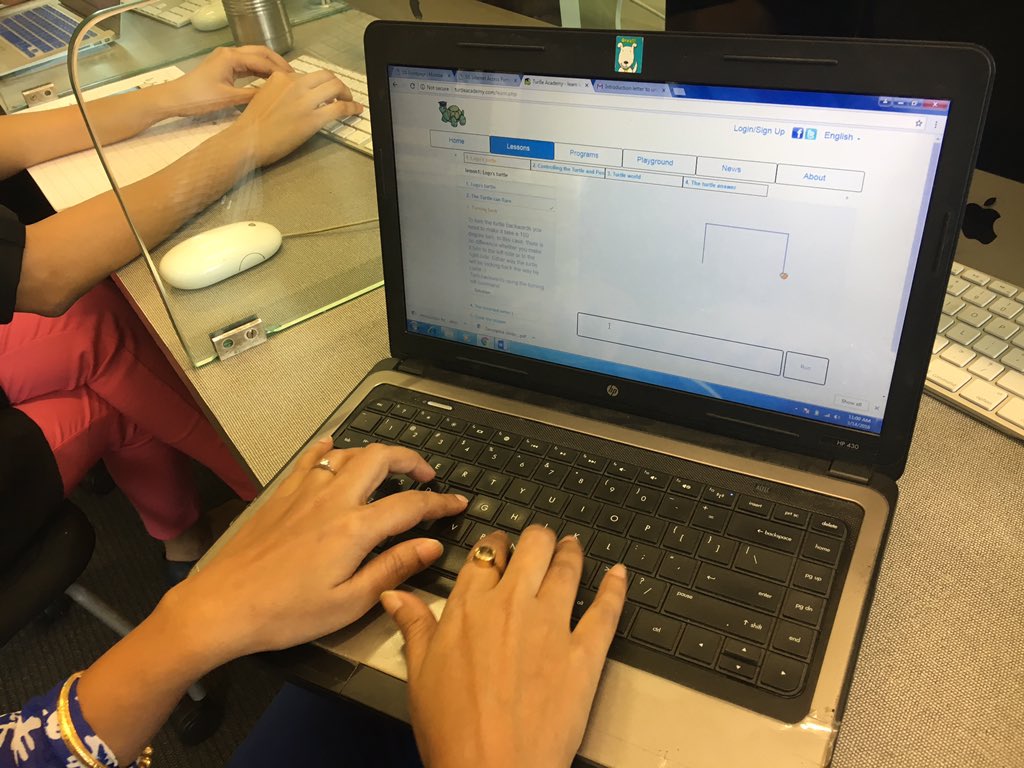 abhimanyudg77's tweet image. Teachers have fun with #coding on #TurtleAcademy with #Logo! Leading by example! @ibpyp @SoniaKedia14 @kviloria @lbandini