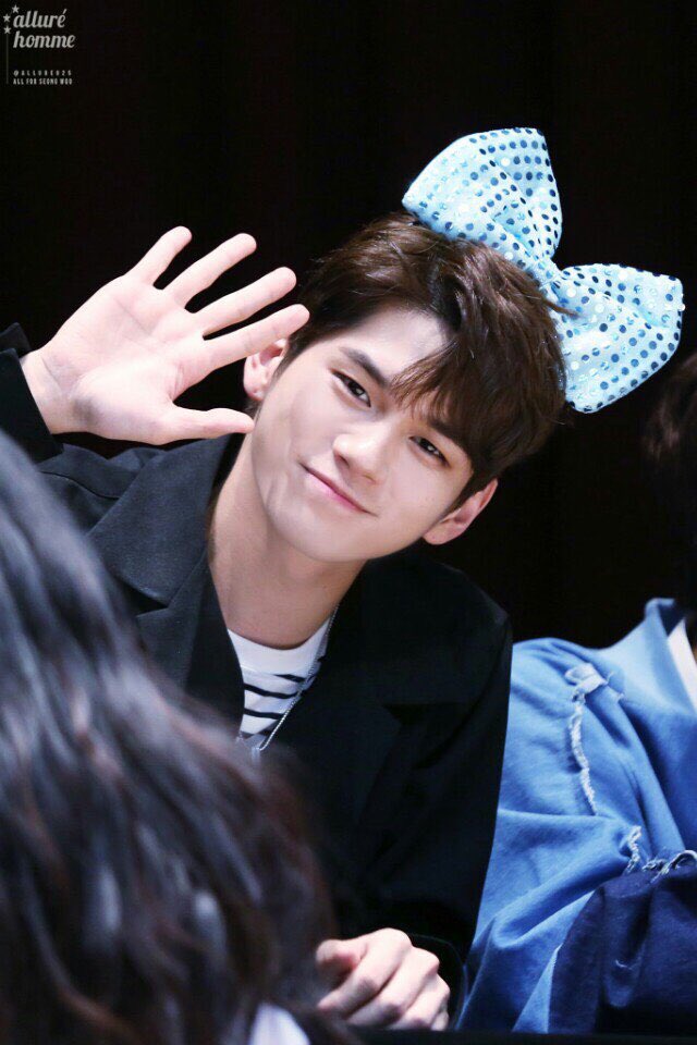 ONGSEONGWU_TH's tweet photo. [TRANS]☁️🎪 ลักษณะนิสัยของคุณองจากการทำนายลายมือค่ะ🔮🤚🏻
©showme_hand
#WANNAONE
#옹성우
#워너원 https://t.co/Ps9ABTI5nU