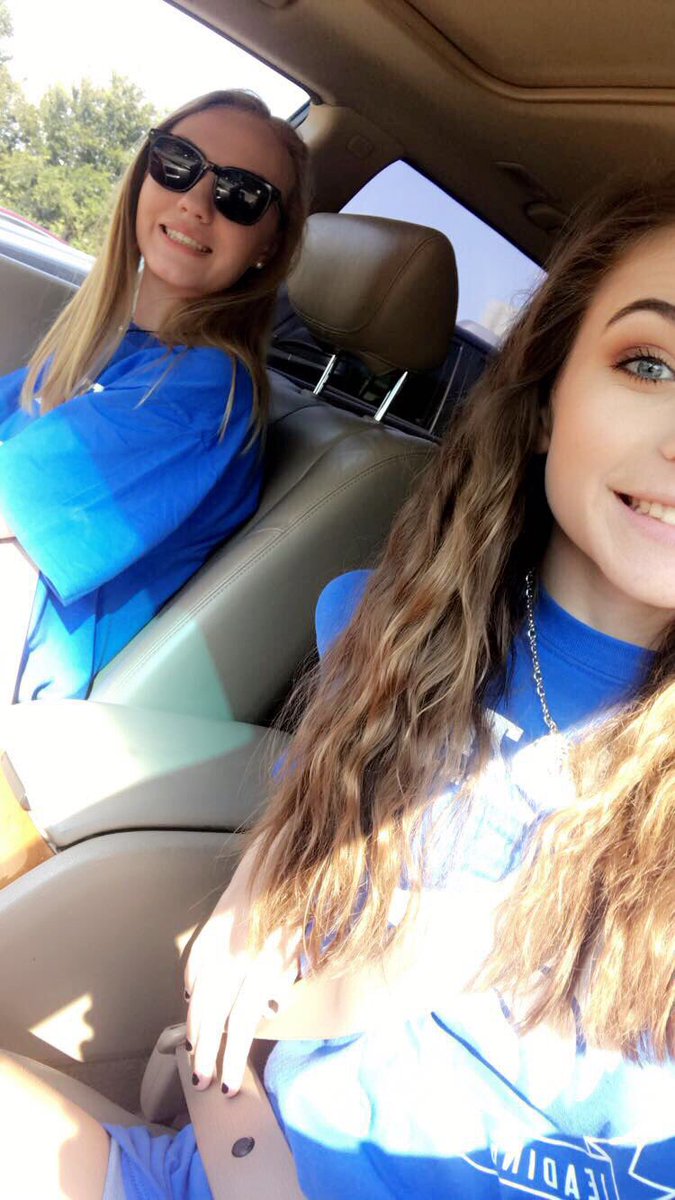 SofiaRyne's tweet photo. Happy birthday Brooke! You’ve been my best friend since 4th grade and I can’t believe we are going to the same college. Can’t wait to spend the next 4 years with you. 💕🎉🎊 https://t.co/uQpKH6rSTD