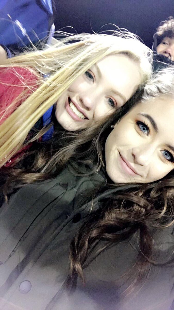 SofiaRyne's tweet photo. Happy birthday Brooke! You’ve been my best friend since 4th grade and I can’t believe we are going to the same college. Can’t wait to spend the next 4 years with you. 💕🎉🎊 https://t.co/uQpKH6rSTD
