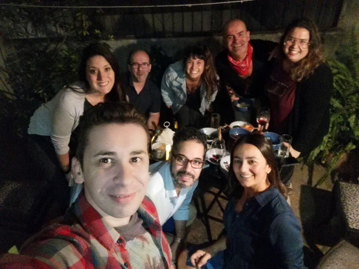 MAguirregaray's tweet photo. Reunión muy divertida y productiva para #efecto #efecto2018 #diseño #uruguay #design #moda #madeinuruguay @NatachaRuth #emprendimiento #patitanopara https://t.co/NOsmqCifGW