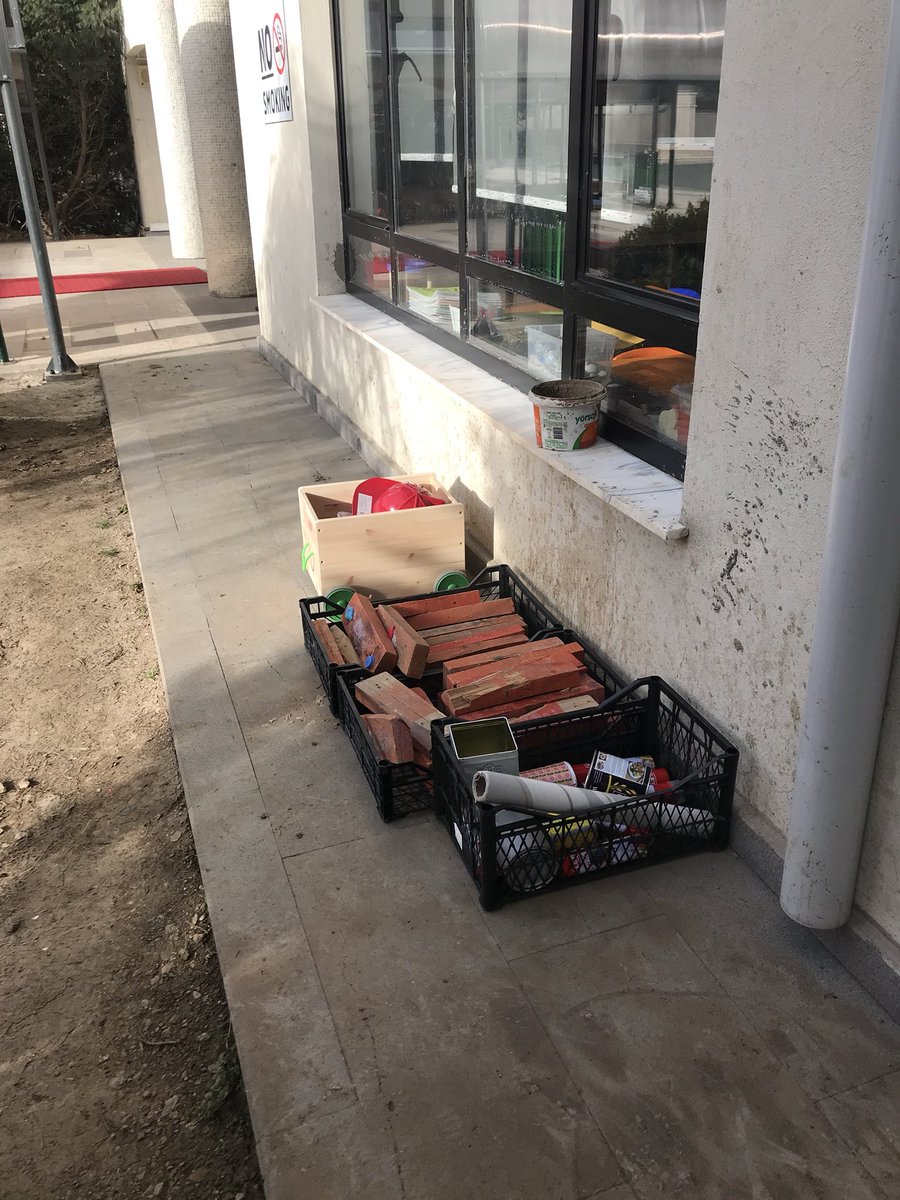Ayplanet's tweet photo. A new place outside for our children. We are still collecting materials to enrich the spot and support problem solving, creativity, collaboration, communication, adopting the variety of roles. #imagineBuild #learningEnvironment https://t.co/iWVIq8tz9v