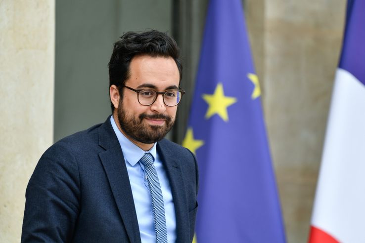GenAlpha_fr's tweet photo. #Educnum @mounir parle d'#education au #numérique sur @franceculture : prise de distance des plus #jeunes avec les écrans, numérique #inclusif et territoire et du rôle de la féminisation des modèles pour appuyer la #mixité. #generationalpha https://t.co/WMAhQ3ayAW