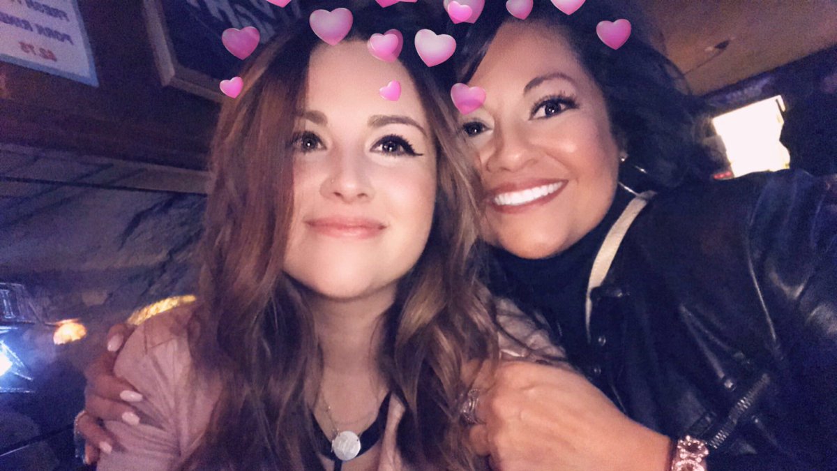 kay_valles's tweet photo. I just love her https://t.co/Kd3hxzTt9o