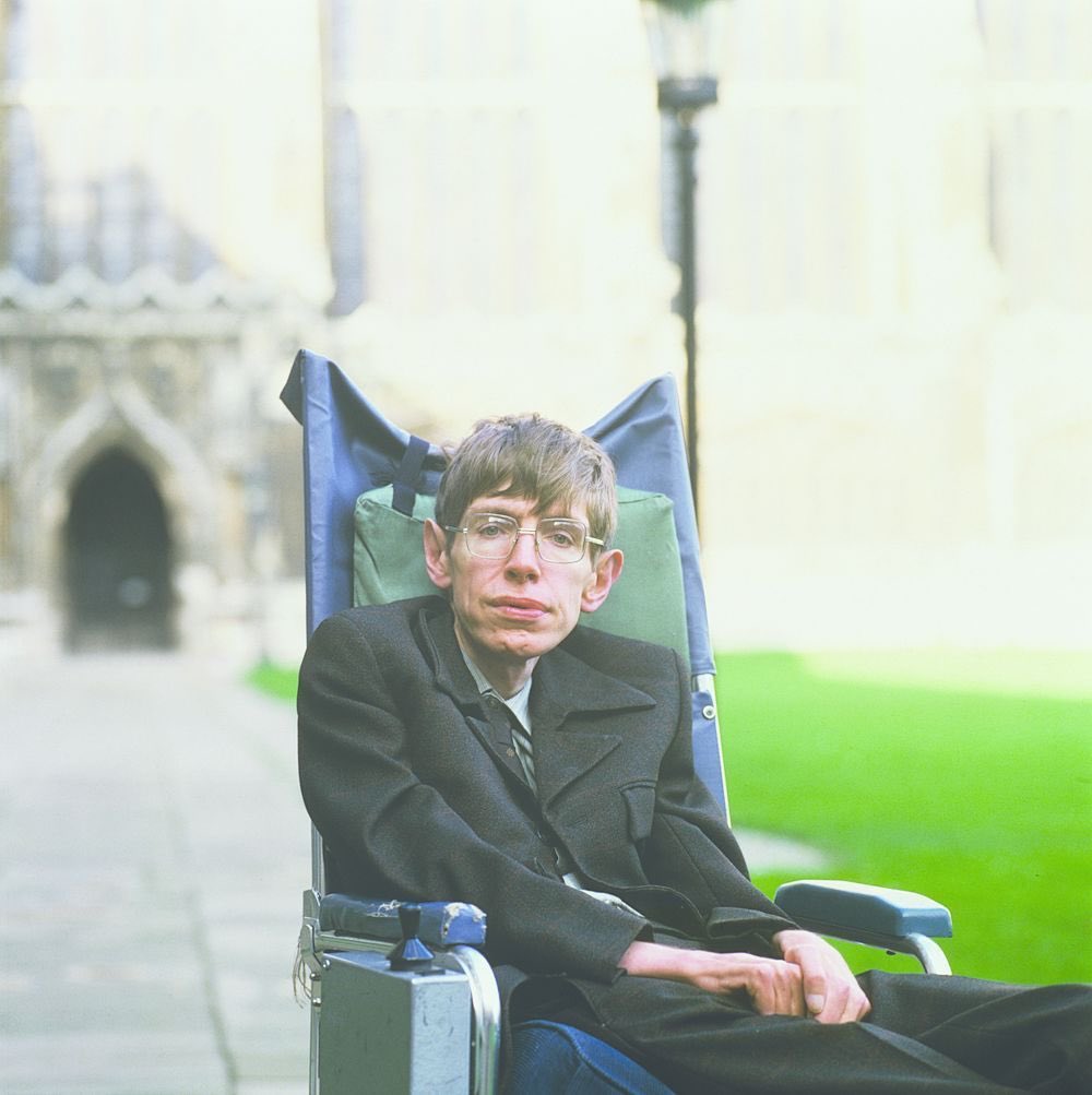 zoesaldana's tweet photo. Farewell to a brilliant mind. 
Thank you for being so generous with your knowledge in the brief time you were with us. #ripstephenhawking https://t.co/nUF5oynQWi