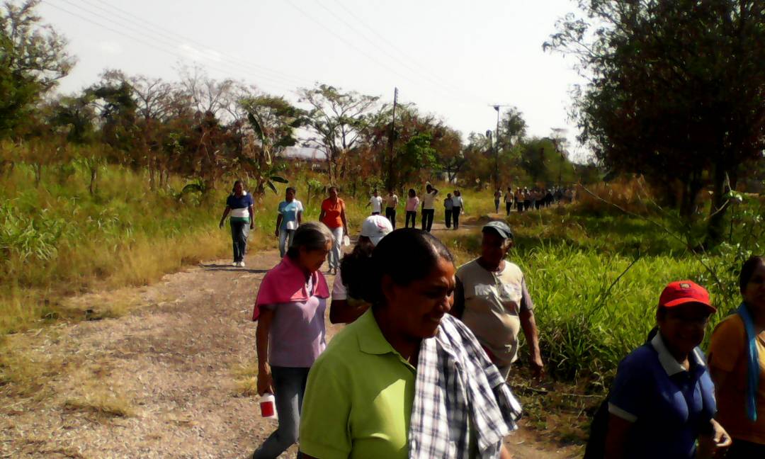 clifmaguablanca's tweet photo. Recorrido por la #ETARZAguaBlanca junto a sus estudiantes #ChambistasAguaBlanca @MPPEDUCACION @JauaMiranda @ZEPortuguesa @VictorRLucena https://t.co/J4Jo5yZX9C