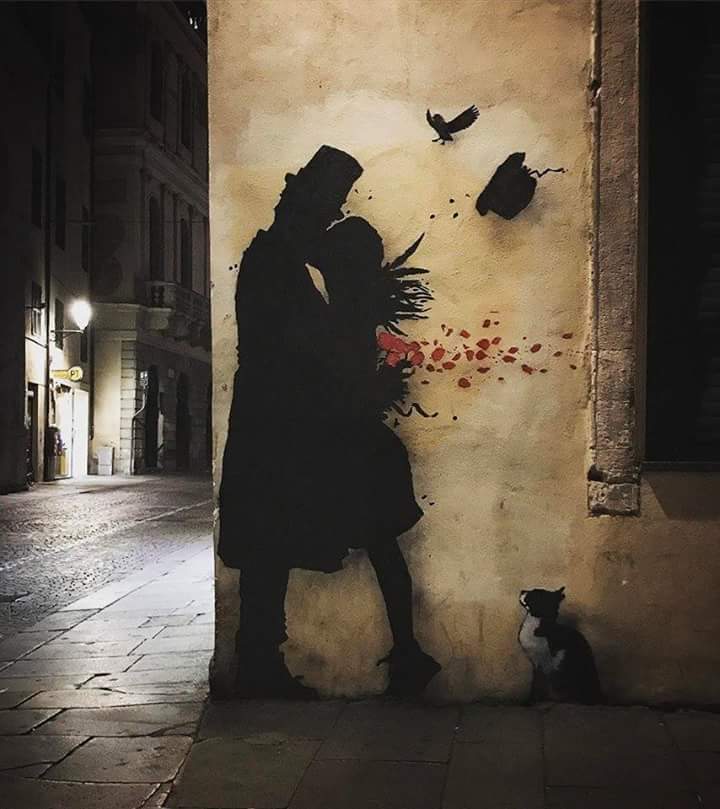 Mik3l70's tweet image. Enamorate de mí; no te prometo días perfectos ni la eternidad. Te voy a hacer enojar, hasta que vas a querer matarme de vez en cuando. Pero, te aseguro que te voy a querer siempre y te voy a enamorar cada día, con mis incontables defectos, cursilerías y locuras momentáneas.