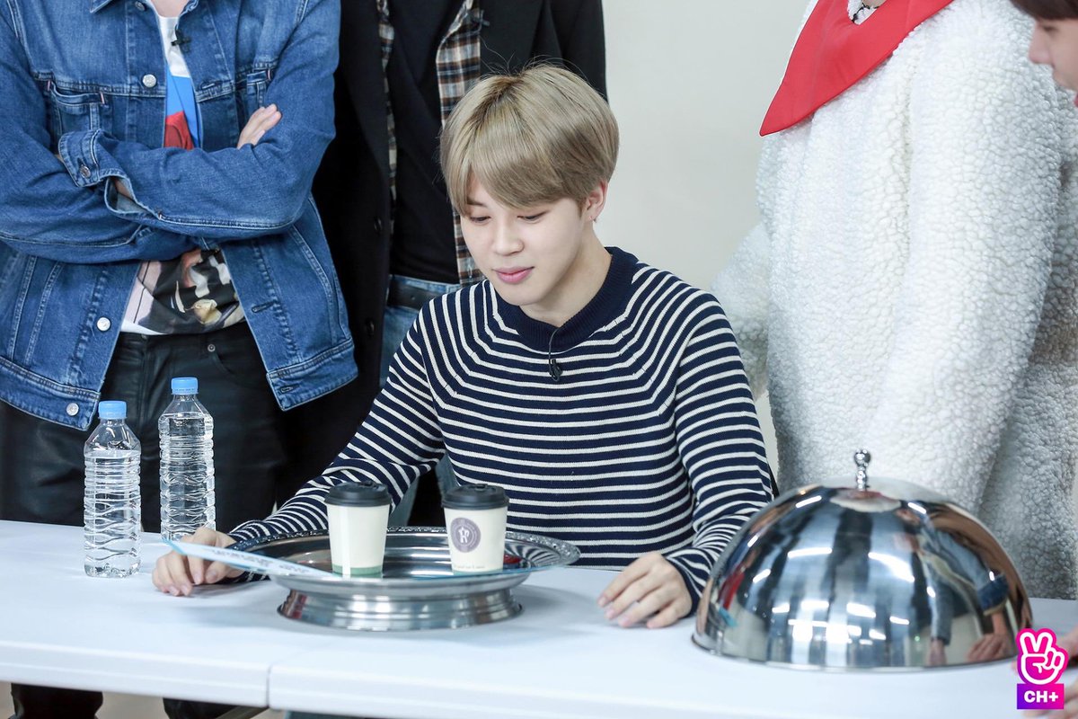 AgustDxParkDJM's tweet photo. ⇨Yσσимιи⇦
RUN Epi.44
Behind the scene
SON TAN BELLOS💕😀
@BTS_twt #BTS #YOONMIN #SUJI #MINICOUPLE #SUGA #MINYOONGI #PARKJIMIN https://t.co/EYqTMUKXid