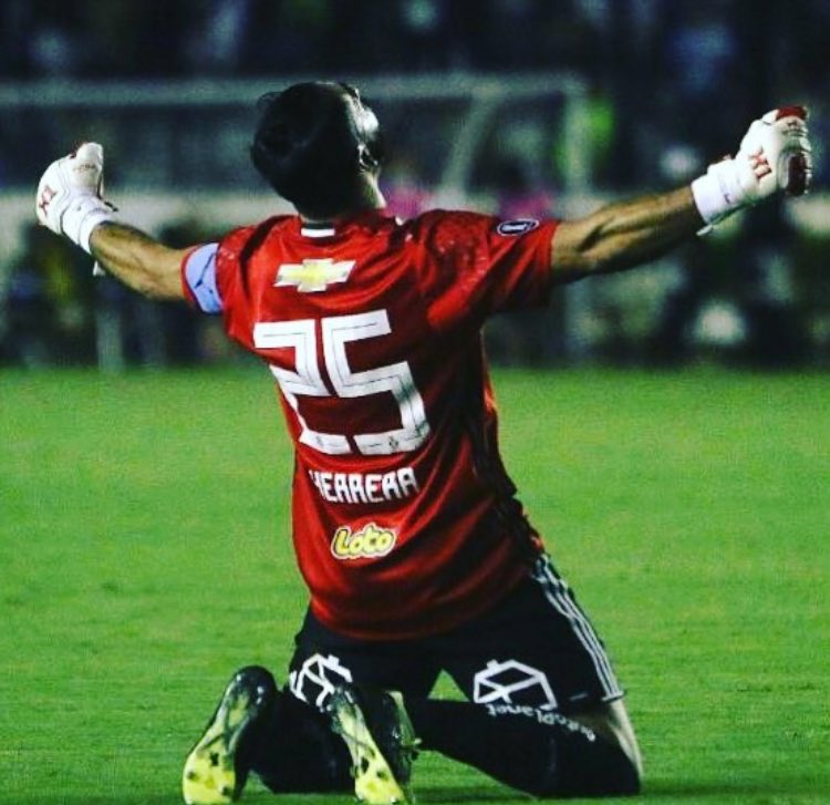 Buen comienzo la Puta madre!!!! #VamosLaU 🤘🏼 mierda 🔴🔵