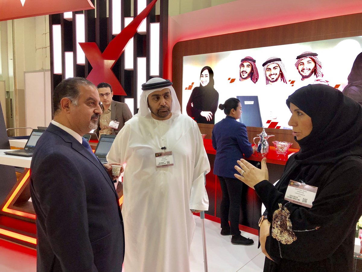 uaeexchange's tweet photo. خلال الْيَوْمَ الاول في معرض الوظائف ٢٠١٨ بدبي استقبلنا مايزيد عن ٤٠٠ باحث عن عمل موهوبين وذوي مؤهلات مهنية عالية. نحن في انتظار المزيد من الباحثين عن العمل في الْيَوْمَ الثاني منصة ١٢١ قاعة رقم ١ مركز دبي التجاري العالمي https://t.co/edNRDo0z6X