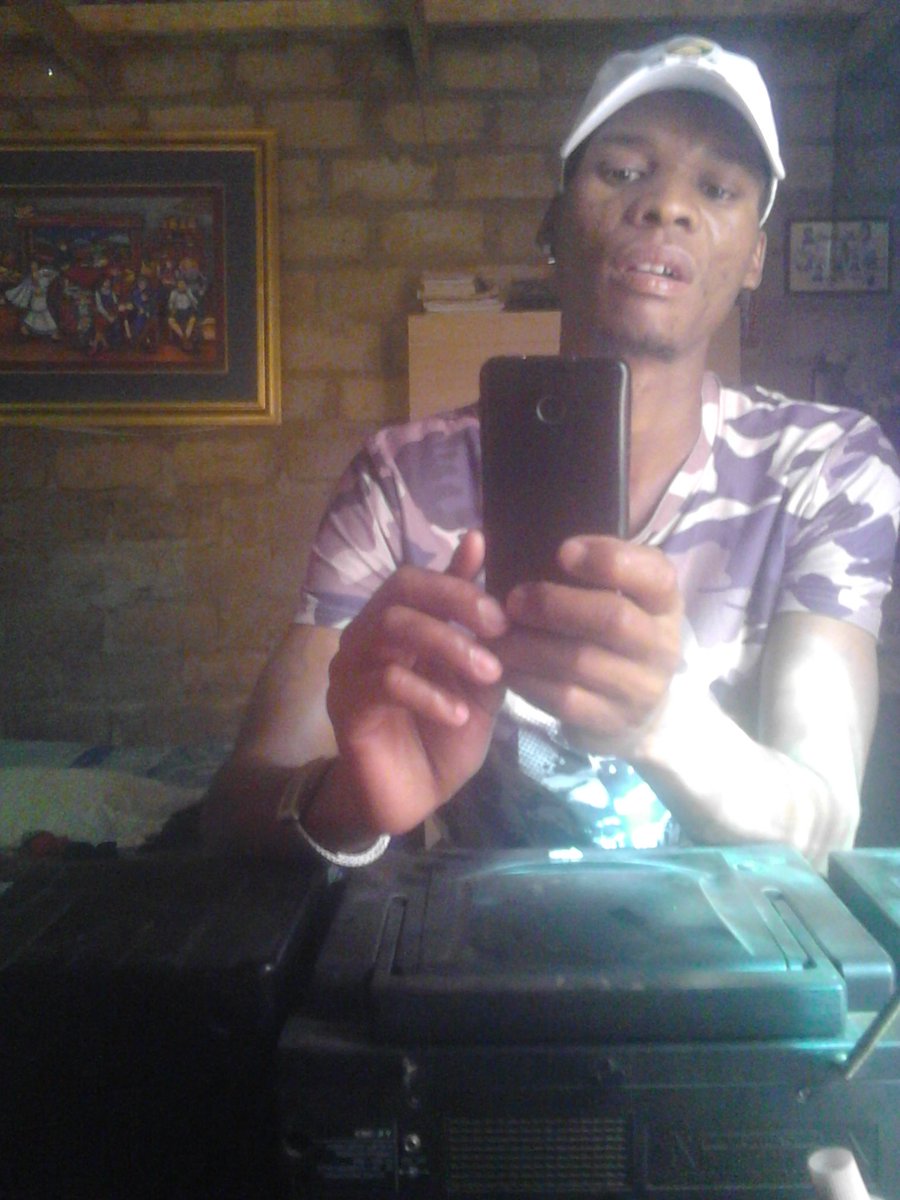 JTshikang's tweet photo. #FinePeopleFromSouthAfrica
Jamaann.. although I.m late https://t.co/w3v7xOO0Gx