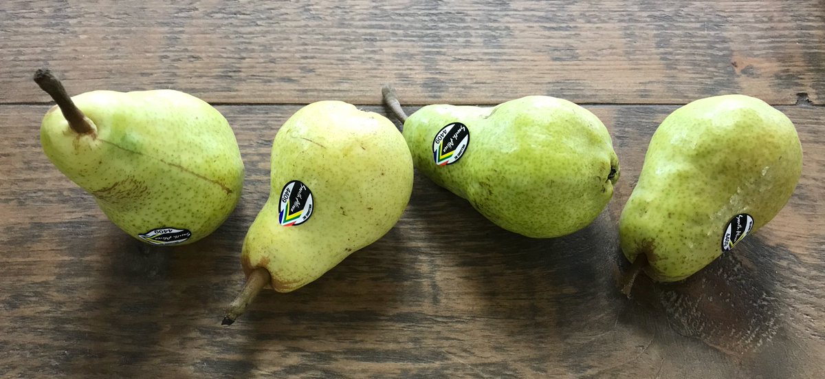 OLIVERKAY_'s tweet photo. Anyone for a nice pear? Simonโs just got these Williams in from South Africa - theyโre really tasty and brilliant quality ๐๐โญ๏ธโญ๏ธ #nicepear https://t.co/ztkjySclXF