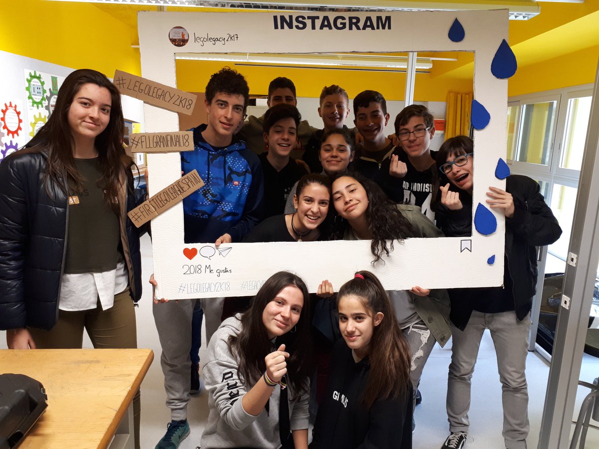 tsolertecno's tweet photo. Ha acabat per a nosaltres una temporada #fll #hydrodynamics apassionant. Ara toca continuar treballant havent gaudit de l'experiència al màxim @Legolegacy1 @legomastereus @ins_rosetamauri https://t.co/bw8CXydzjk