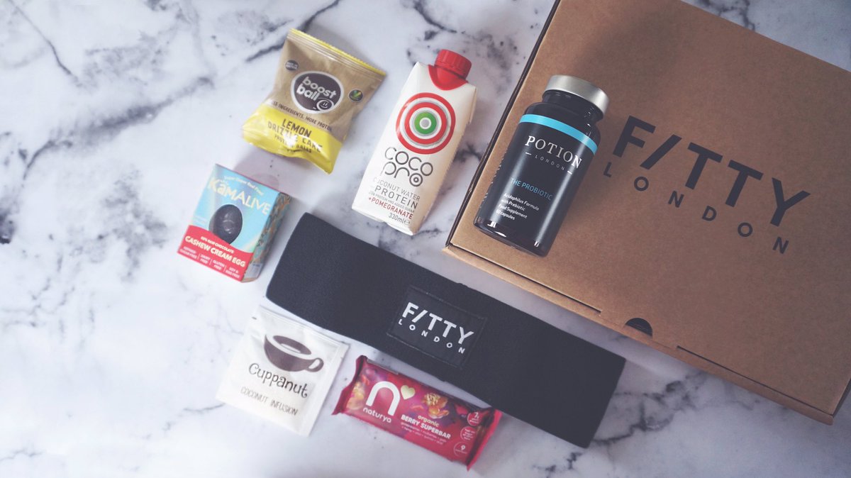 Practise a little #selfcare or treat your friends with these awesome @FittyLDN boxes packed full of #healthy #goodness featuring our very own and very #vegan L-Drizz🍋📦

#fitty #london #vegan #fitness #lemon #cleaneating #glutenfree #superfood #boostball #love #freefrom