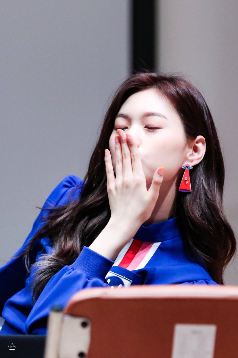 weki meki pics #LUCKY (@picwekimeki) on Twitter photo 