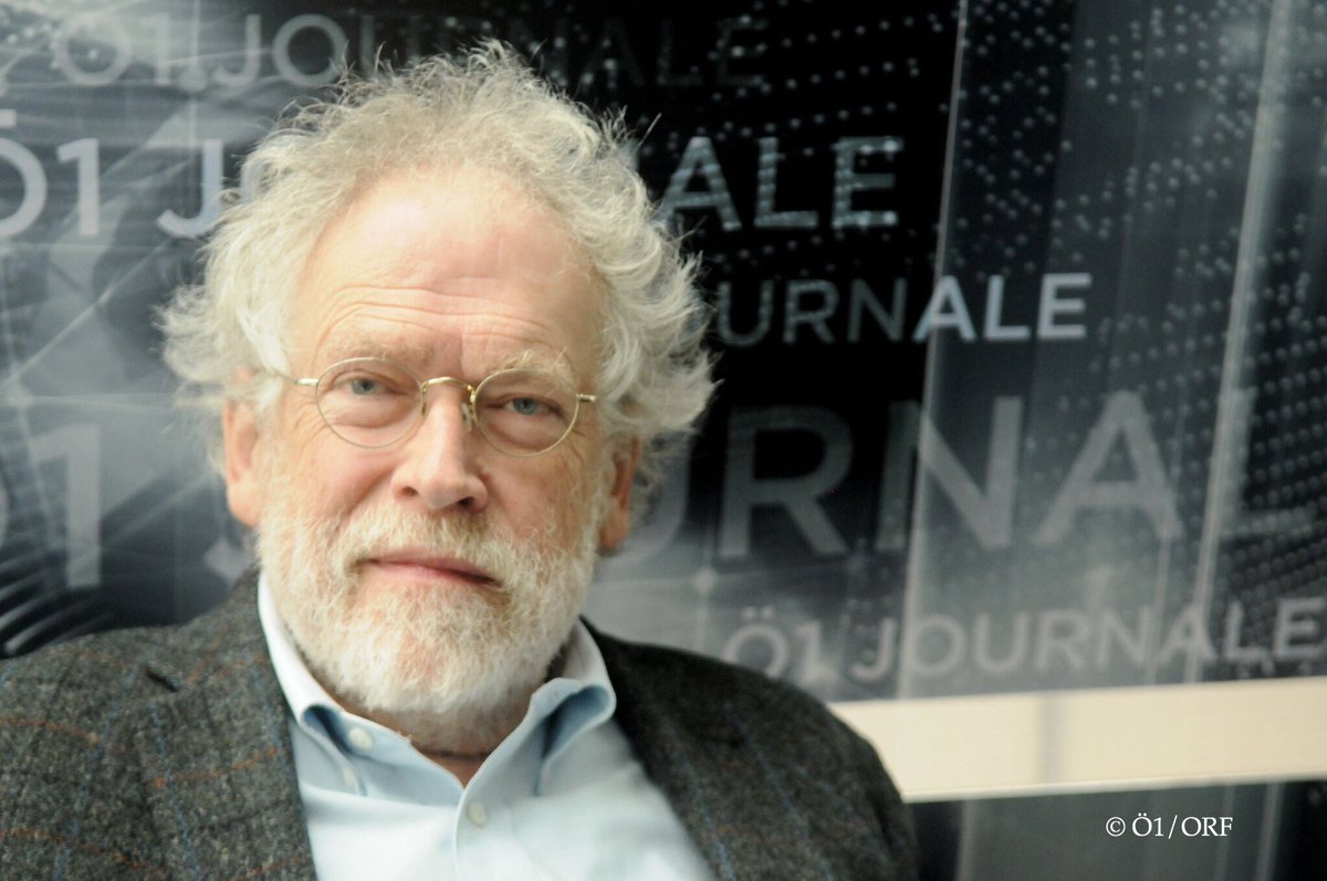 oeaw's tweet photo. Abschied von Stephen #Hawking - #Quantenphysiker und #ÖAW-Präsident Anton #Zeilinger im Mittagsjournal @oe1journale über den großen Physiker und Kosmologen https://t.co/ahe4nEtNkH https://t.co/x7aQUbQlbs