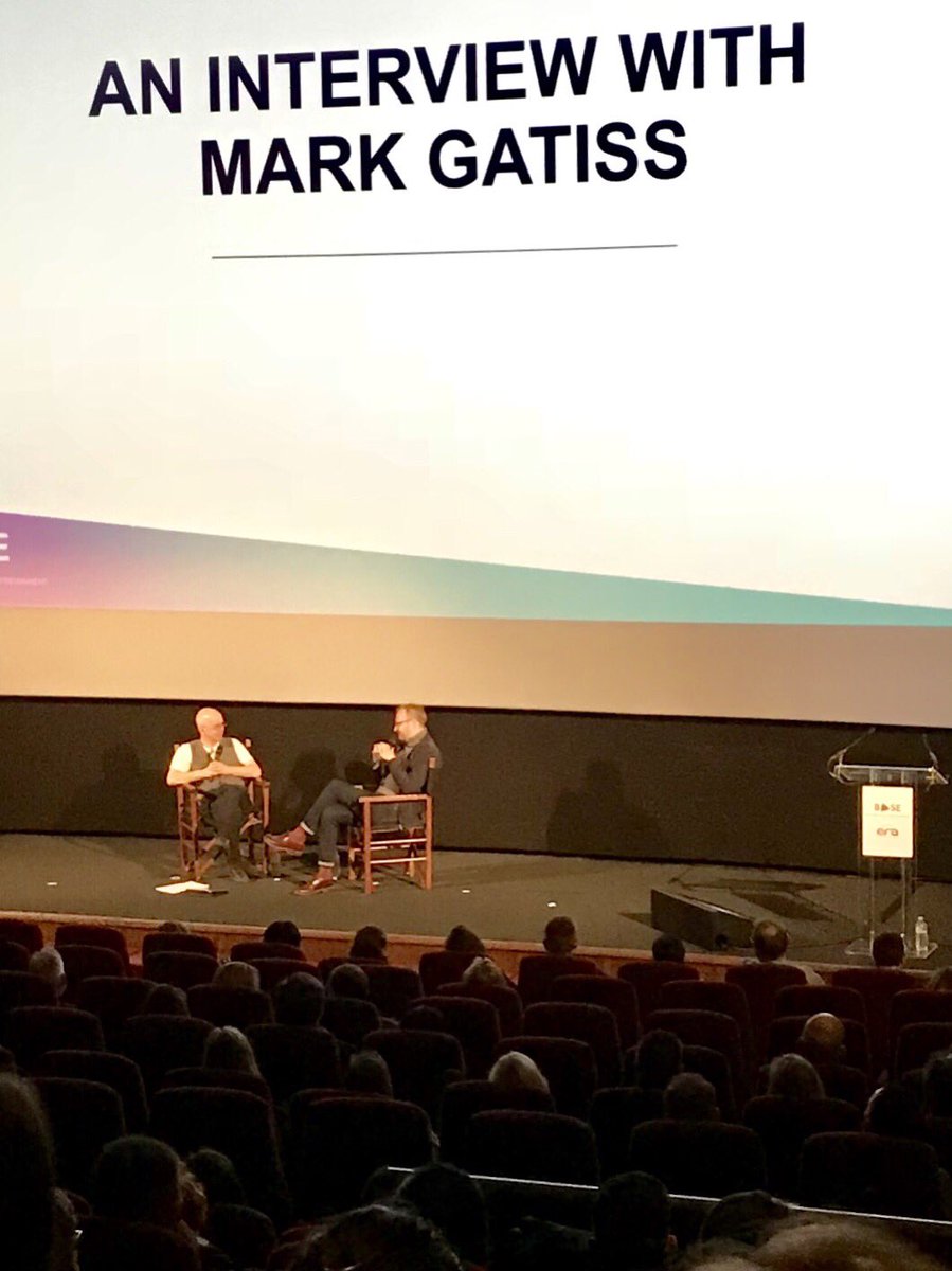Stuart720's tweet photo. Super cool interview with @Markgatiss #InsightForum18 https://t.co/OowCzw1bjF