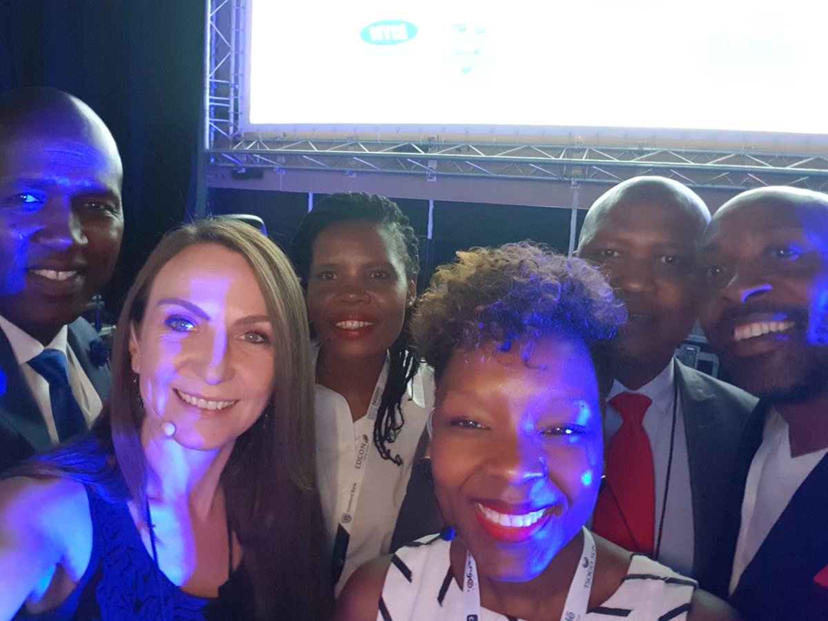 CandyTothill's tweet photo. #BuyLocalSummit2018 about to go on stage with @RamsByTheHorns https://t.co/Zhn6FJKa2n