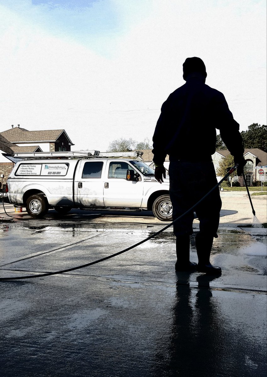 PowerWashingH's tweet image. #Spring is in the air.  Time to wash off that winter grime!