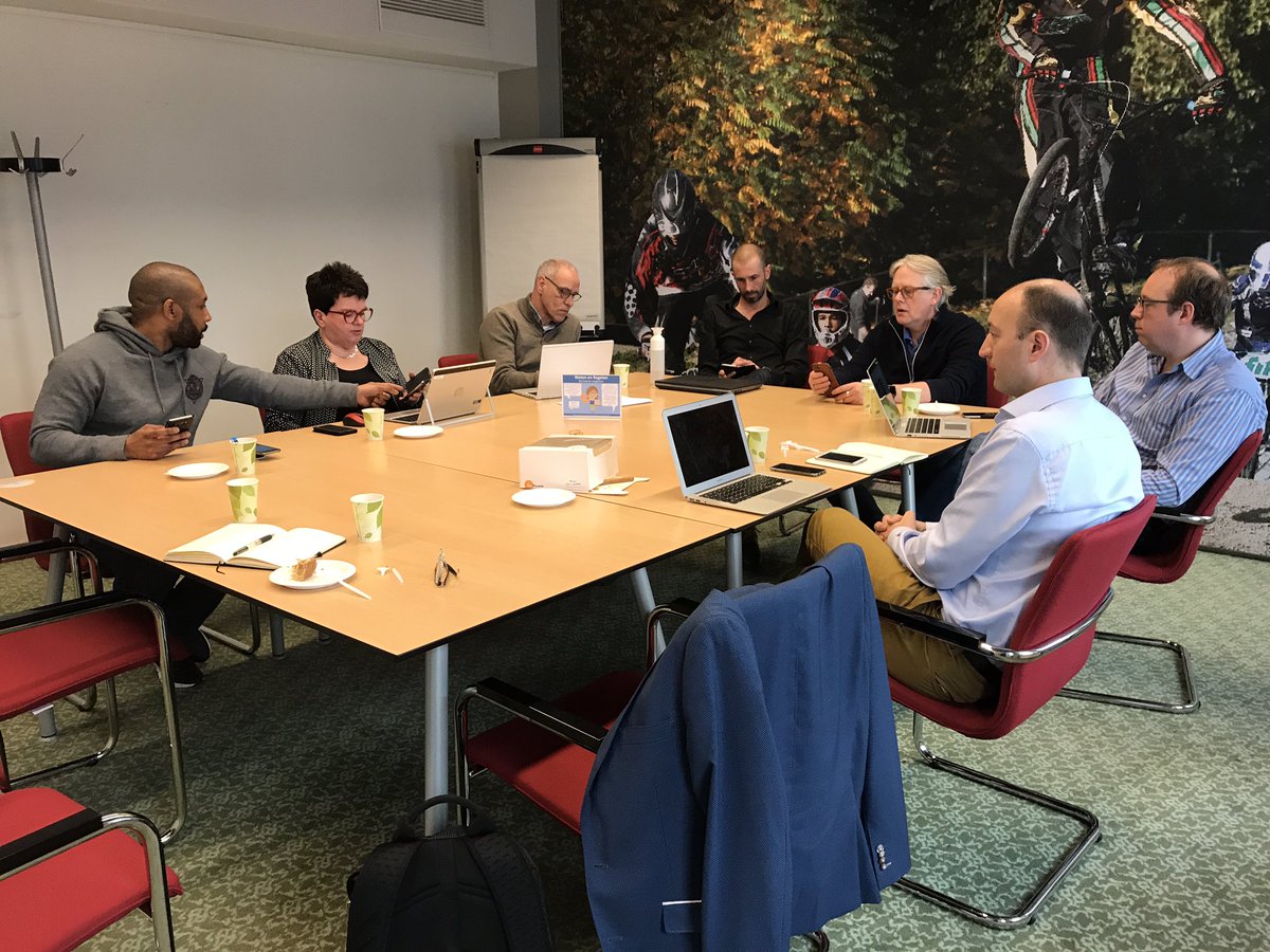 ApproxxBV's tweet photo. Meeting BAR organisatie voorbereiding implementatie nieuwe flexwerkplek app https://t.co/Sg3zt6sz1m