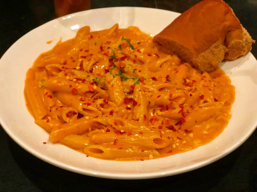 RT if you loveee Big Chill’s Penne Vodka😍