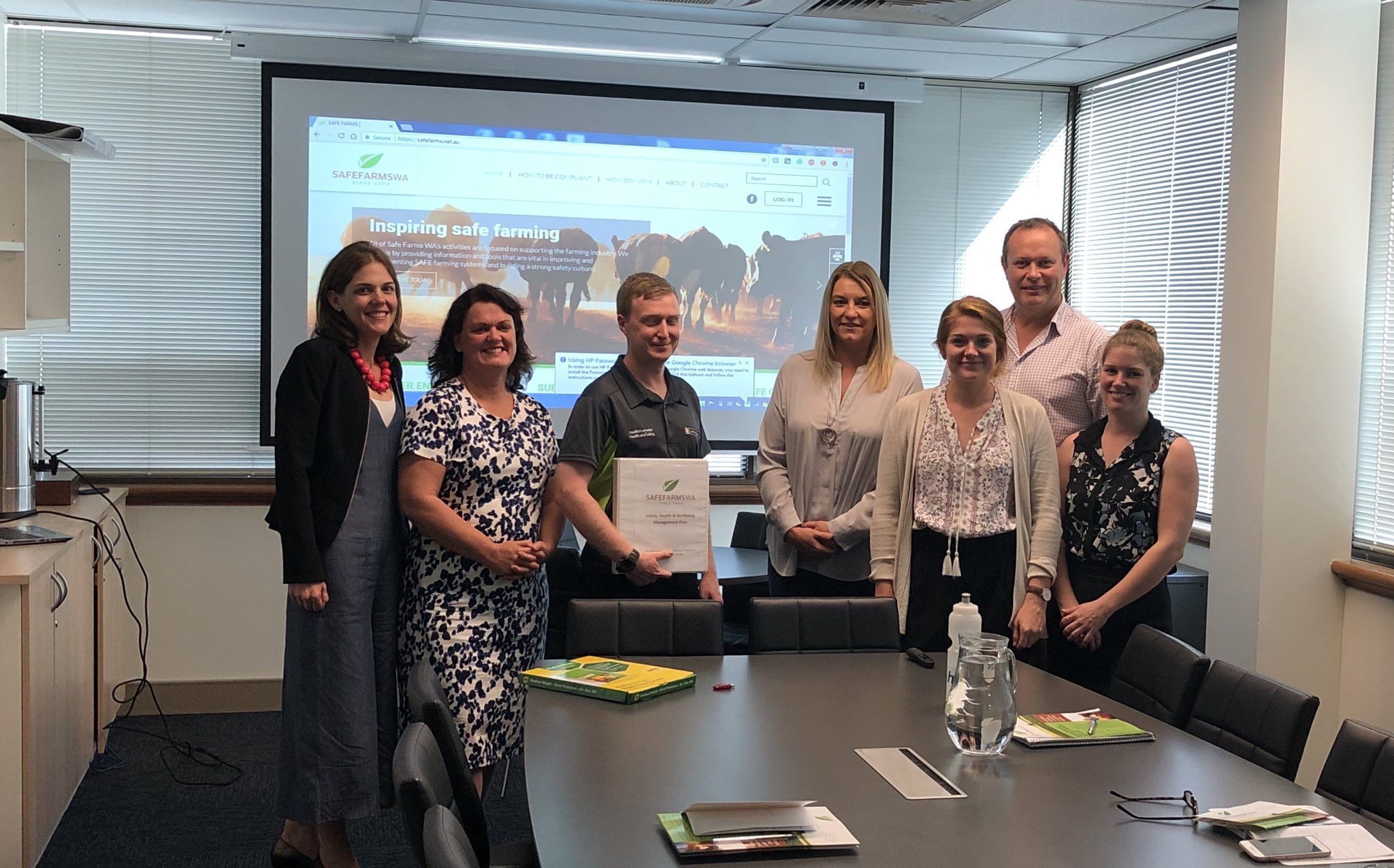 Luke Steinke (dr_deink) / Twitter