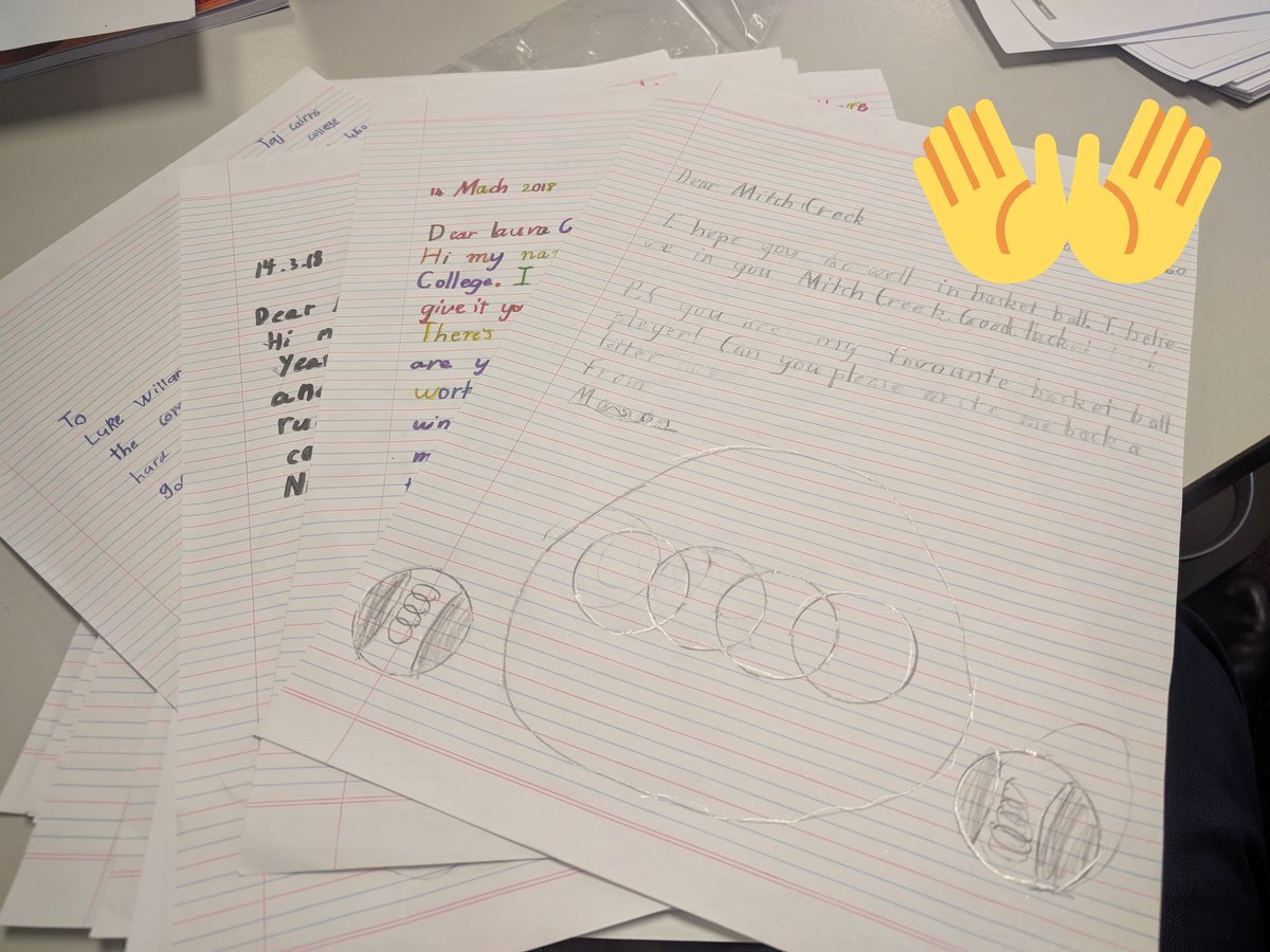 TravGoulter's tweet photo. How awesome are kids! Our sts have been writing the most amazing letters to all the 🇦🇺 athlete's #GC2018 #LearningatOC #goforgold @MitchCreek55 @LauraFirebirds https://t.co/TxVC0nwzdJ