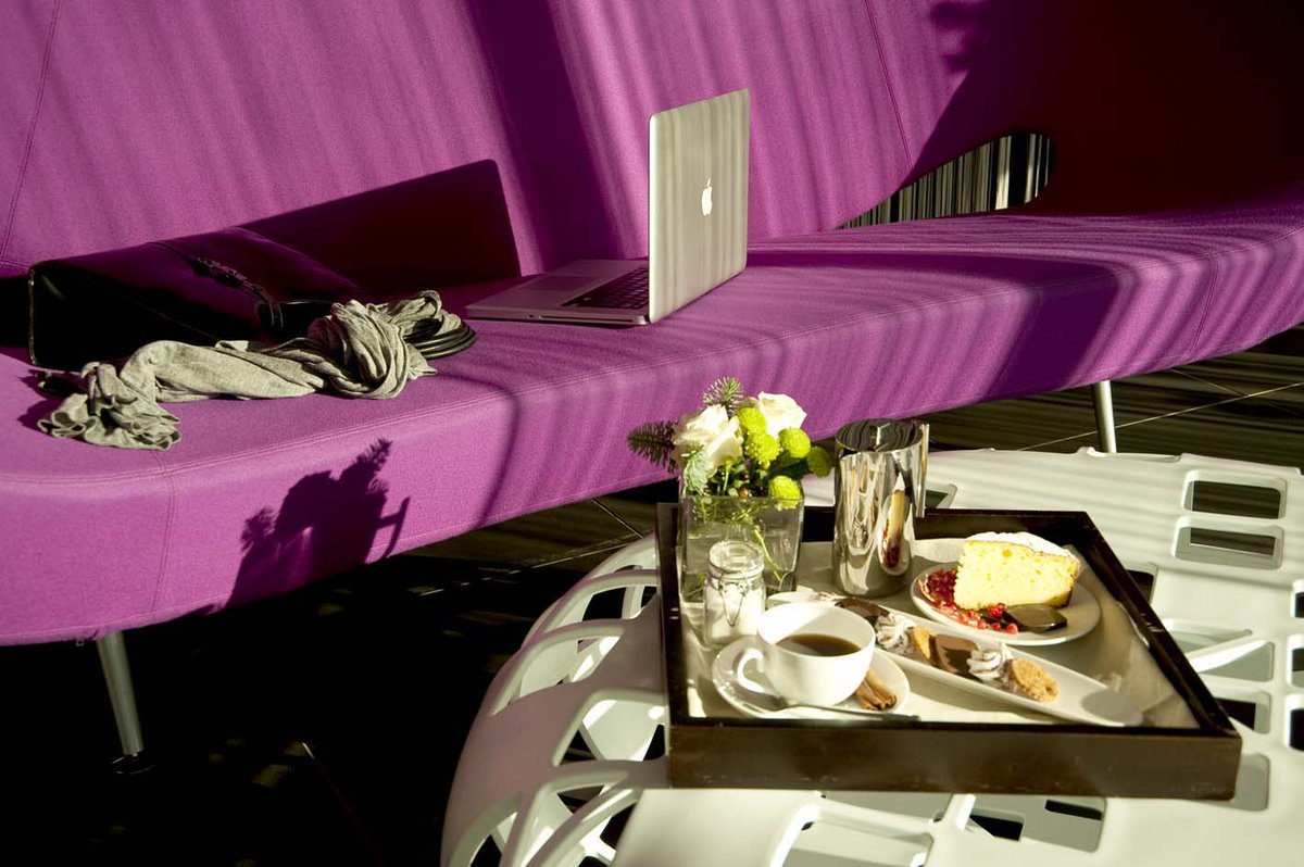 TheHubHotel's tweet photo. Per rimanere sempre connessi,nelle aree comuni e nelle camere @the Hub Hotel -Milano offre il Wi-Fi completamente https://t.co/nvZfRhrHeu @The Hub Hotel -Milano- Free WiFi available in every room and common areas,stay tuned!
#thehubhotel #thehubhotelmilano #thehubhotelmilan #wifi https://t.co/7zgcwf0D0U