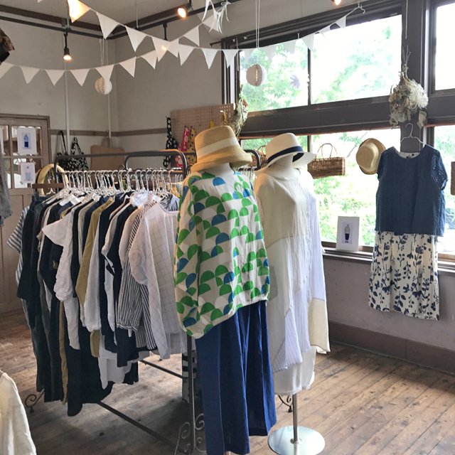 corens_kochi's tweet photo. 「maman style 3day shop in corens」
03/23-25 10:00-18:00（最終日のみ17:00まで）
＠ フリースペース

ご好評いただいておりますmaman style出張販売。
ステキな春物を沢山持って3日間の出張店舗をやります！

#コレンス　#corens　#mamanstyle　#古味商店 https://t.co/6MFQRYbp2b