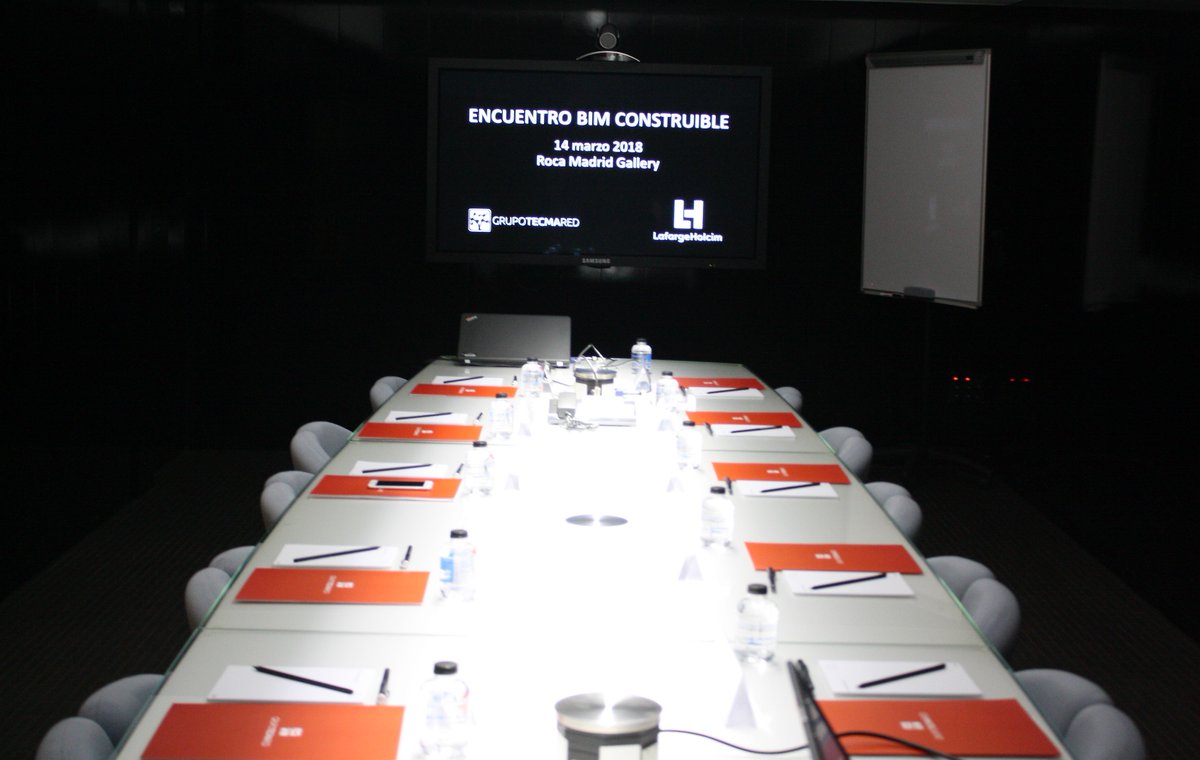 CONSTRUIBLE's tweet photo. Todo preparado en @RocaMADGallery para comenzar el Encuentro #BIM @CONSTRUIBLE Un acercamiento con todos los agentes del sector de la edificación moderado por @LealInes Organiza @grupotecmared y @LafargeHolcimES https://t.co/b071LTaCf3