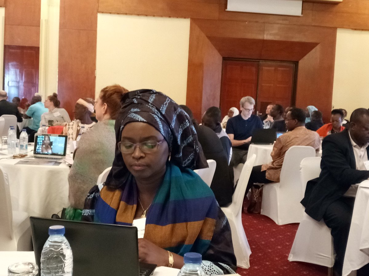 s3mper12's tweet photo. Bien représenté par @sorofingtraore et @MikaOuedraogo à la Séance XI: Discussion thématique répondre aux besoins des besoins en matière de contraception des adolescents et des jeunes à l'atelier #FP2020 
#kebetu 
#japfsn https://t.co/zAO9TmIeDB