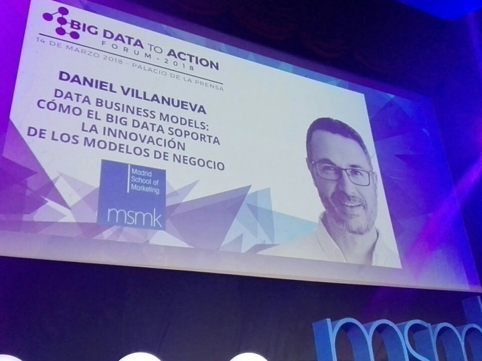MDSALCEDO's tweet photo. Un guztazo escuchar a nuestro profesor Daniel Villanueva!!!! @MSMK_  #BDTA18 https://t.co/OCIc2drBff