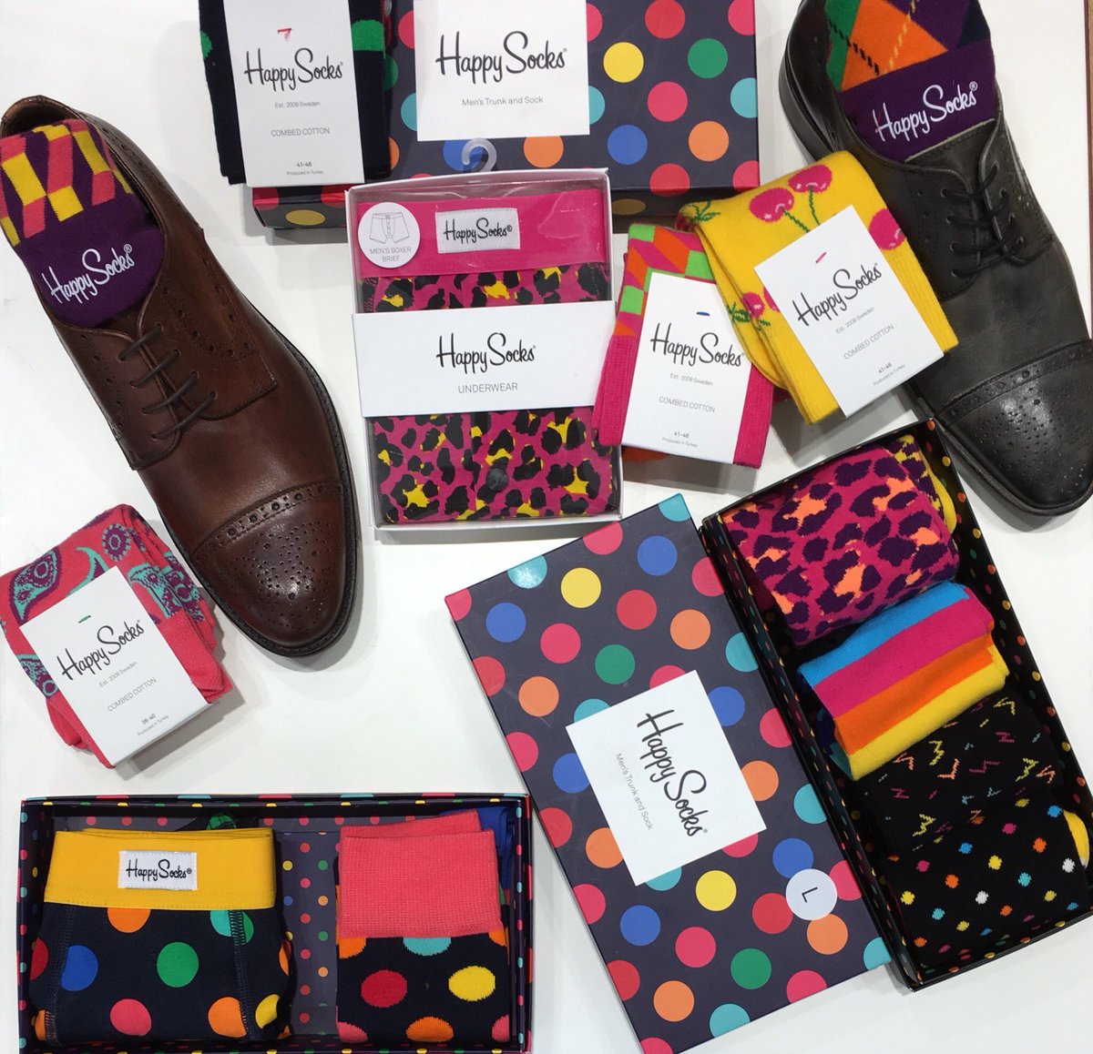 #happysocks #wednesdays brighten up your style with #robertdanielclothing #menswear visit our #stylespecialists <a href="/VandAWaterfront/">vandawaterfront</a> &amp; <a href="/TheMallOfAfrica/">Mall Of Africa</a>