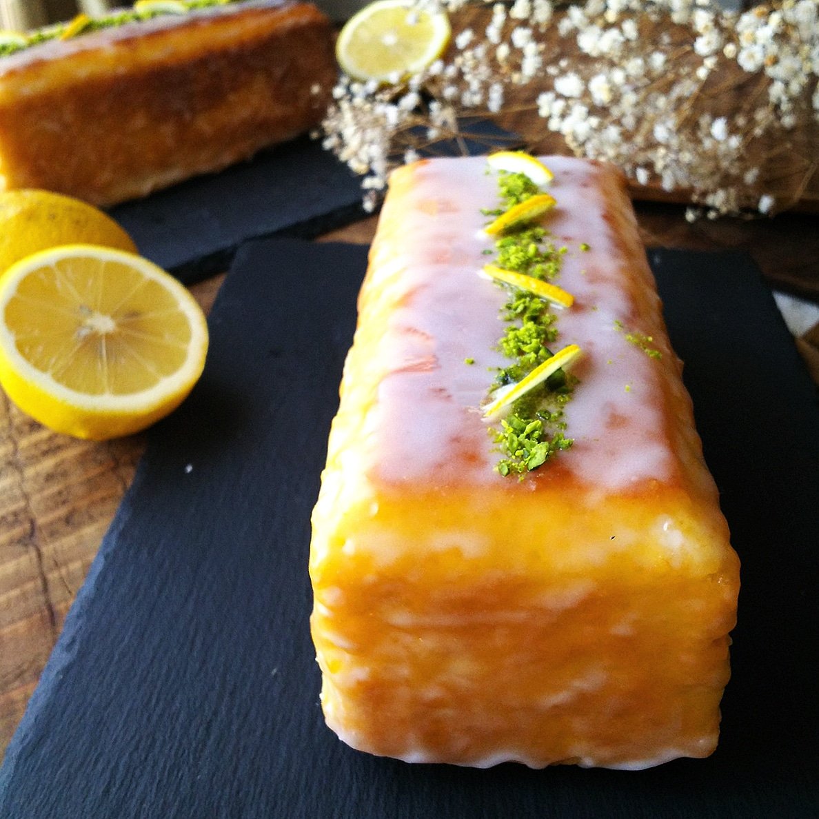 Gemomoge 味わいリッチなチーズケーキ 個人的に春はウィークエンドシトロン レモンのバターケーキのレシピをブログで更新しました T Co Ftdrfwbd しっとりレモン 罪なケーキです 週末は国産レモンを探してこれいかがてしょう