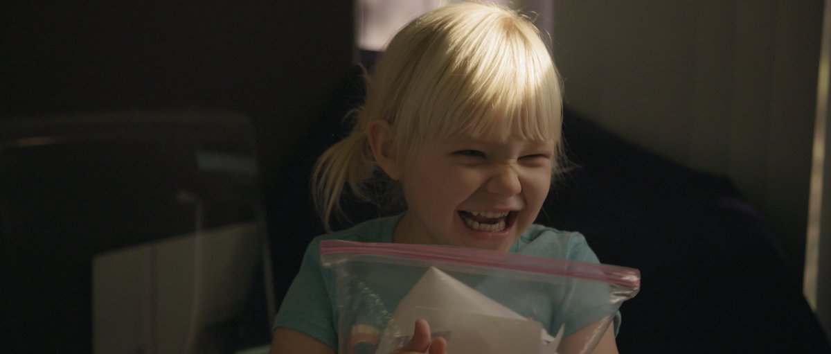 4TWENTYTV's tweet photo. In this episode of #MMMiracles, a young girl diagnosed with a brain tumor is offered some potentially life-saving advice. Her family was connected with people who were filming a #documentary about treating children's cancer with #cannabisoils. Watch here: https://t.co/tJ2xE1pJLE https://t.co/76TnDPG8IK