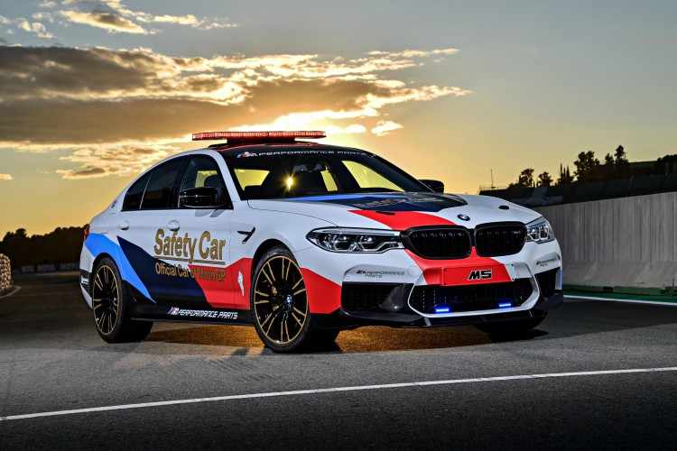 MundoCochesinfo's tweet photo. Nuevo #BMW M5 #MotoGP Safety Car 2018 – 20 años en el Mundial de Motociclismo ▶️ https://t.co/473YOrqybD
#QatarGP https://t.co/Dmf6t9B1rT