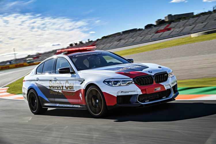 MundoCochesinfo's tweet photo. Nuevo #BMW M5 #MotoGP Safety Car 2018 – 20 años en el Mundial de Motociclismo ▶️ https://t.co/473YOrqybD
#QatarGP https://t.co/Dmf6t9B1rT
