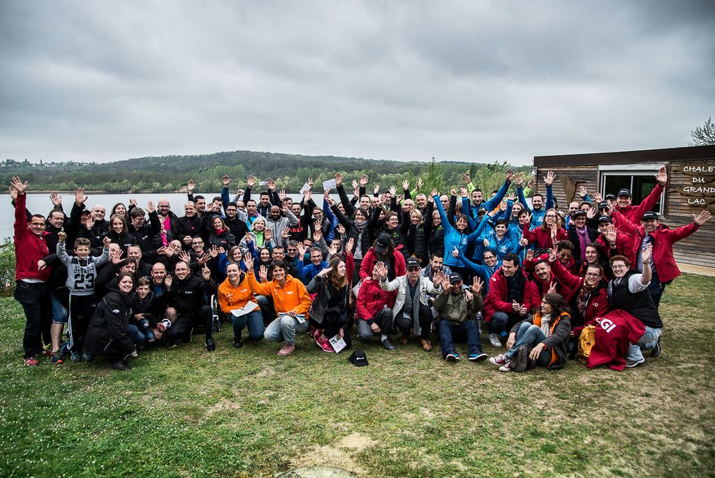 FreeHandise's tweet photo. 📆 M-1 avant le Week-End de Cohésion du Free Handi'se Trophy ! 🤝 Le premier rendez-vous des participants du #FHT2018 pour faire connaissance, et tester en condition les V.R.A.I. 🚴♀️ et les canoës 🚣 ! #raid #handicap #travail
📸 : Week-end de Cohésion #FHT2017 https://t.co/XPXkXuR9qR