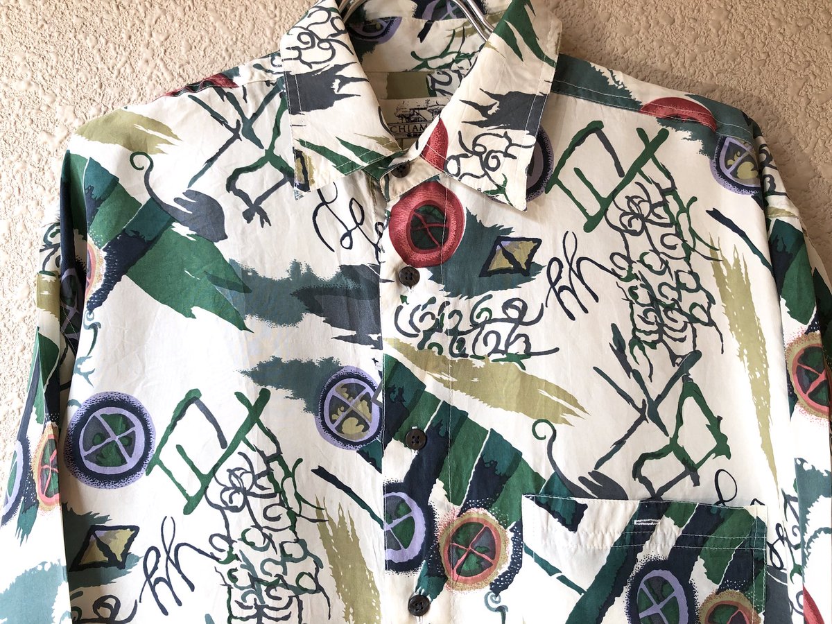 ragla_magla_s's tweet photo. RAGLA MAGLA 下北沢

old "abstract pattern" silk  shirts

¥4,800(tax in)

#raglamagla #shimokitazaw #used #vintage #ラグラマグラ #下北沢 #下北 #古着屋 #古着 # shirts #patternshirts https://t.co/xkvfZHaoWq