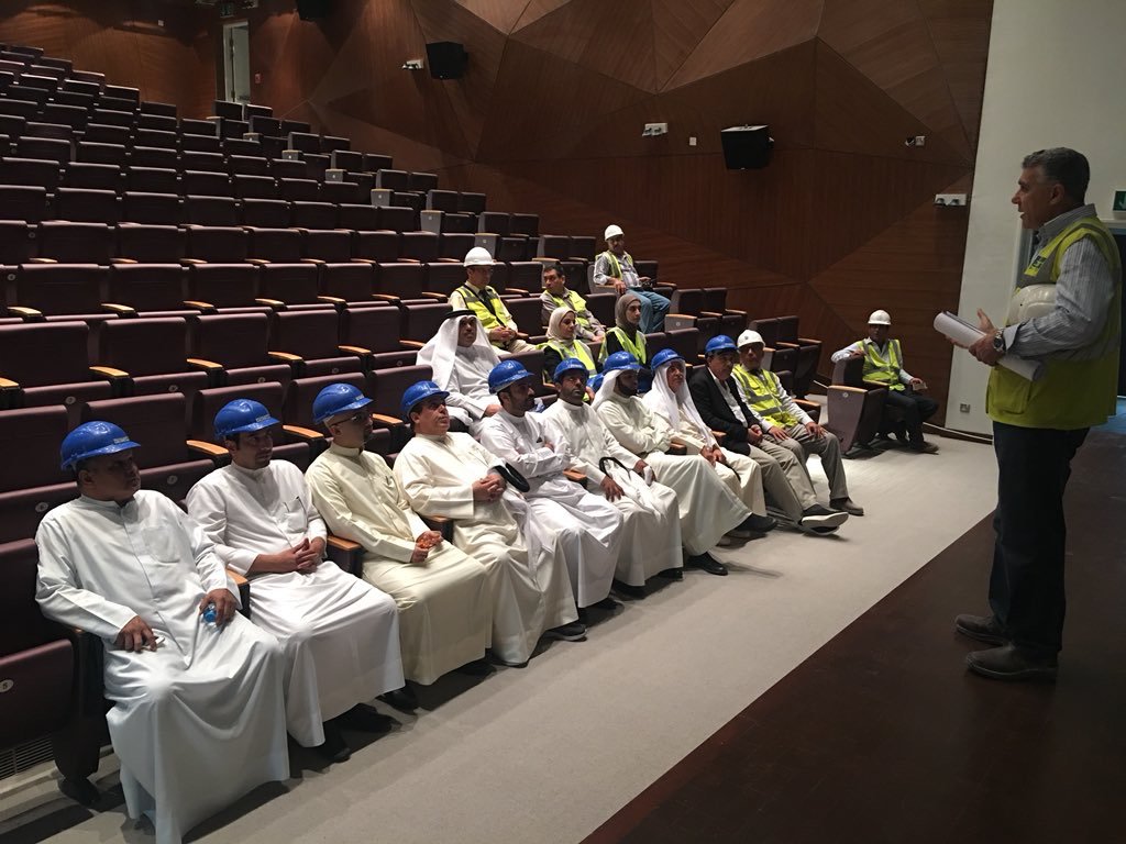K_University's tweet photo. جامعة الكويتl زيارة قياديي كلية الآداب لموقع كليتهم في الشدادية  
  https://t.co/KEGac0xn9t https://t.co/r2dkZToFPQ
