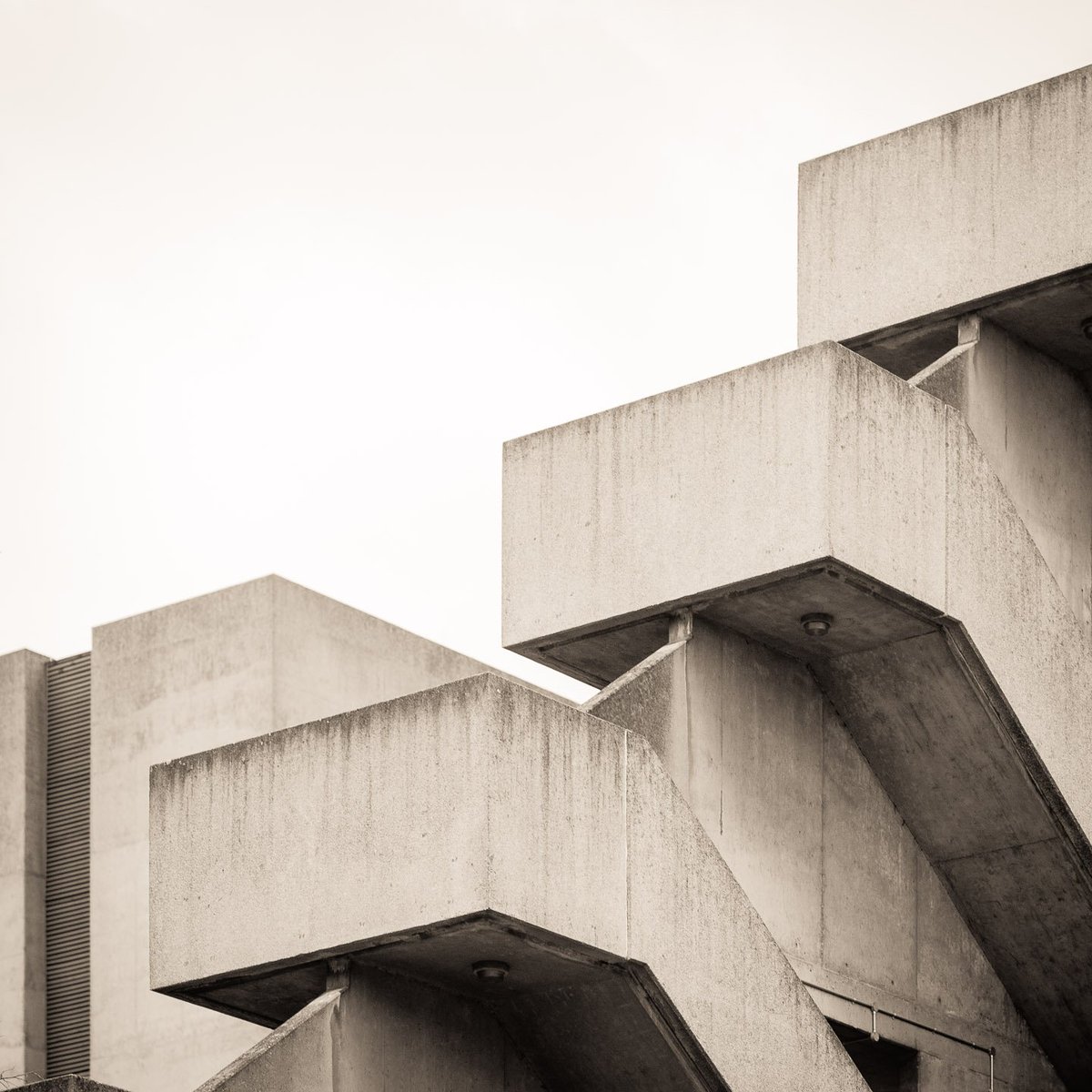 gregorogenesis's tweet photo. Institute of Education, London @20BedfordWay #brutalism #sosbrutalism #modernism #architecture #postwar #London https://t.co/4KXgjL6VQS
