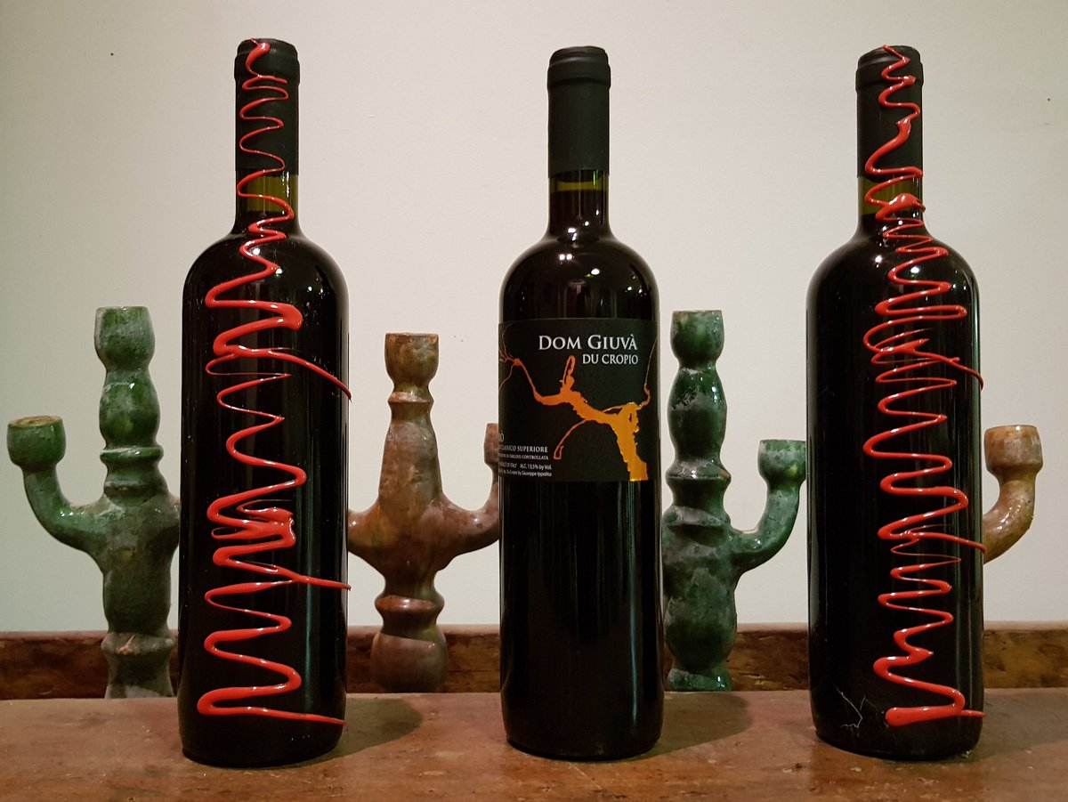 Ducropio's tweet photo. DOM GIUVA'  2013
Rosso Classico Superiore
Gaglioppo in purezza
DU CROPIO VINERY
#DuCropioVinery #Calabria #Gaglioppo #WineWednesday #winelover #wineglass #WineTours #wine #WineWednesdaysPicnic #winetasting https://t.co/nLIZbYkE4j