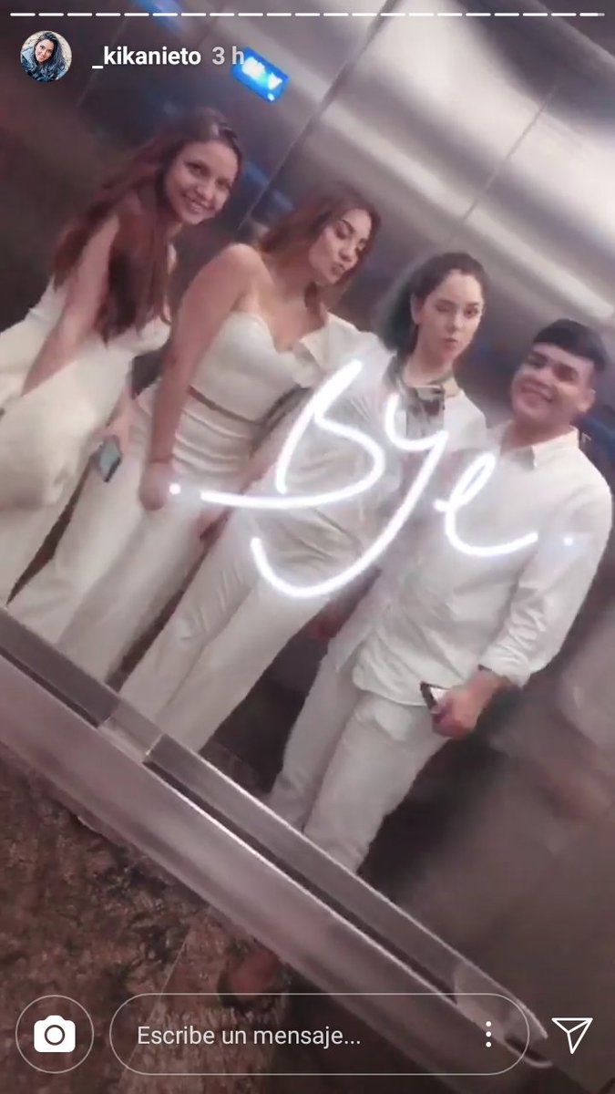 LMKNLMM's tweet photo. Amo verlas juntas ❤  @Lamafemendez @_kikanieto https://t.co/aqqEbKlFWM