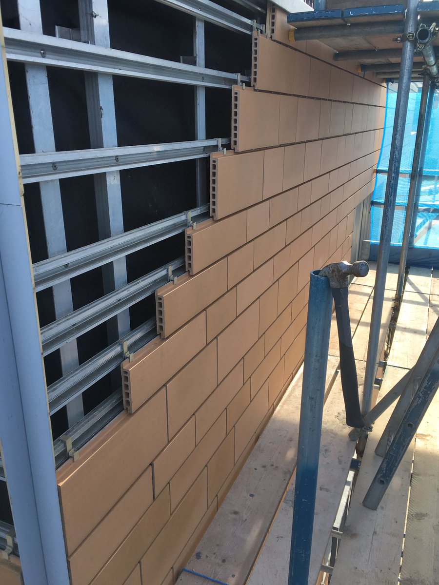 kjsindustrial's tweet photo. Rainscreen project in Norwich today #industrialroofing #cladding #roofing https://t.co/2VkrltMIiz